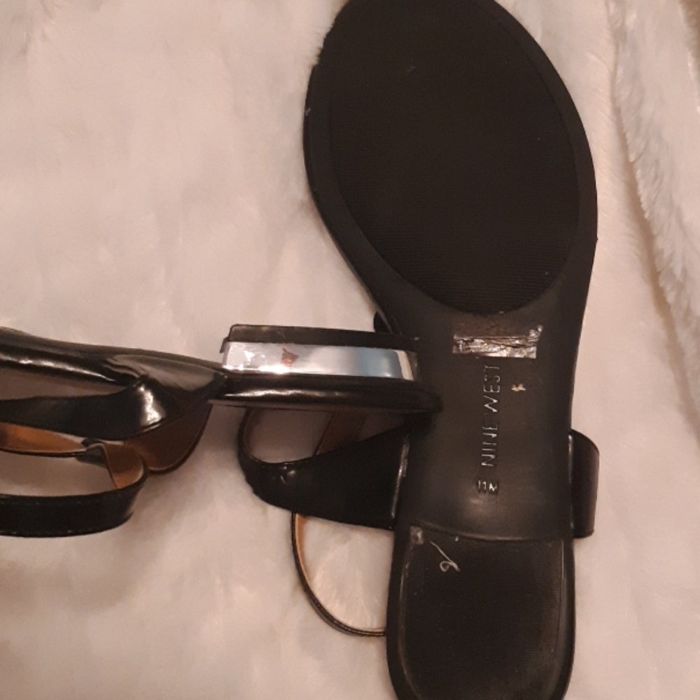 Sandals - Picture 4 of 4